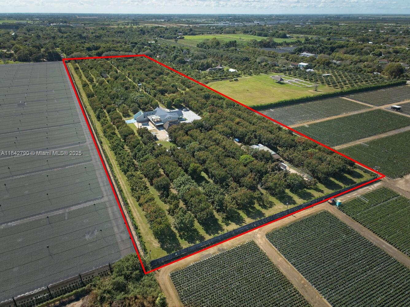 REDLANDS - Residential