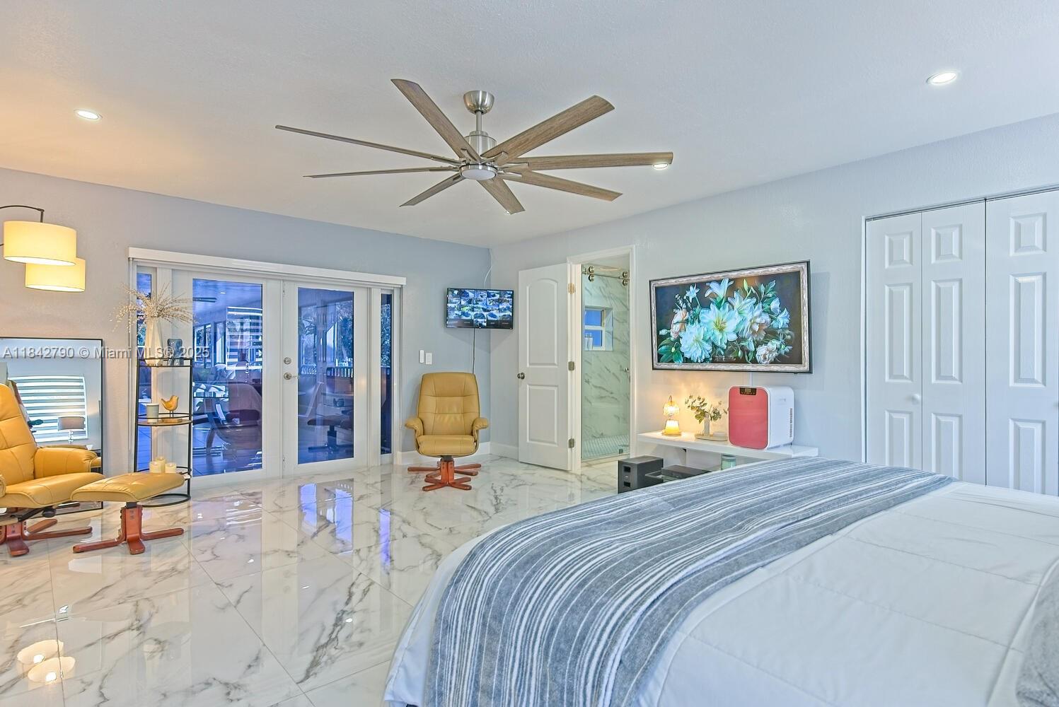 REDLANDS - Residential