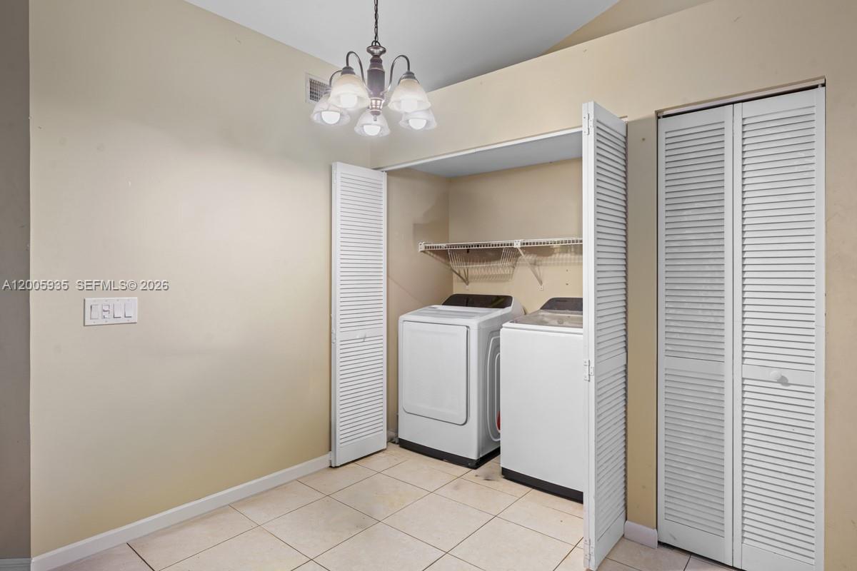 WESTCHESTER TOWNHOUSES - Residential