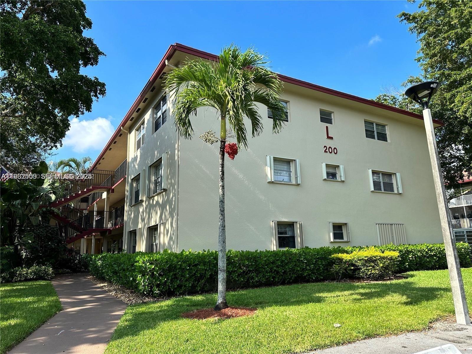 NEW HAMPTON AT CENTURY VI - Residential