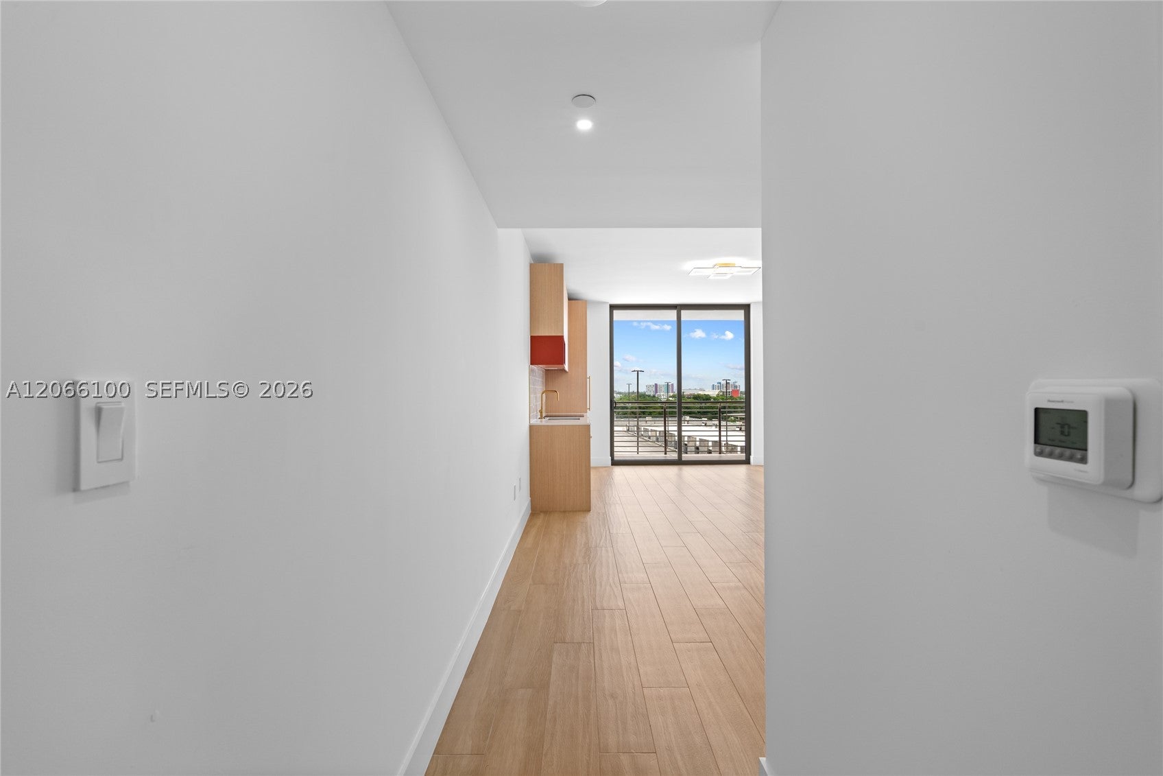 90 NE 32 St 918, Miami FL 33127