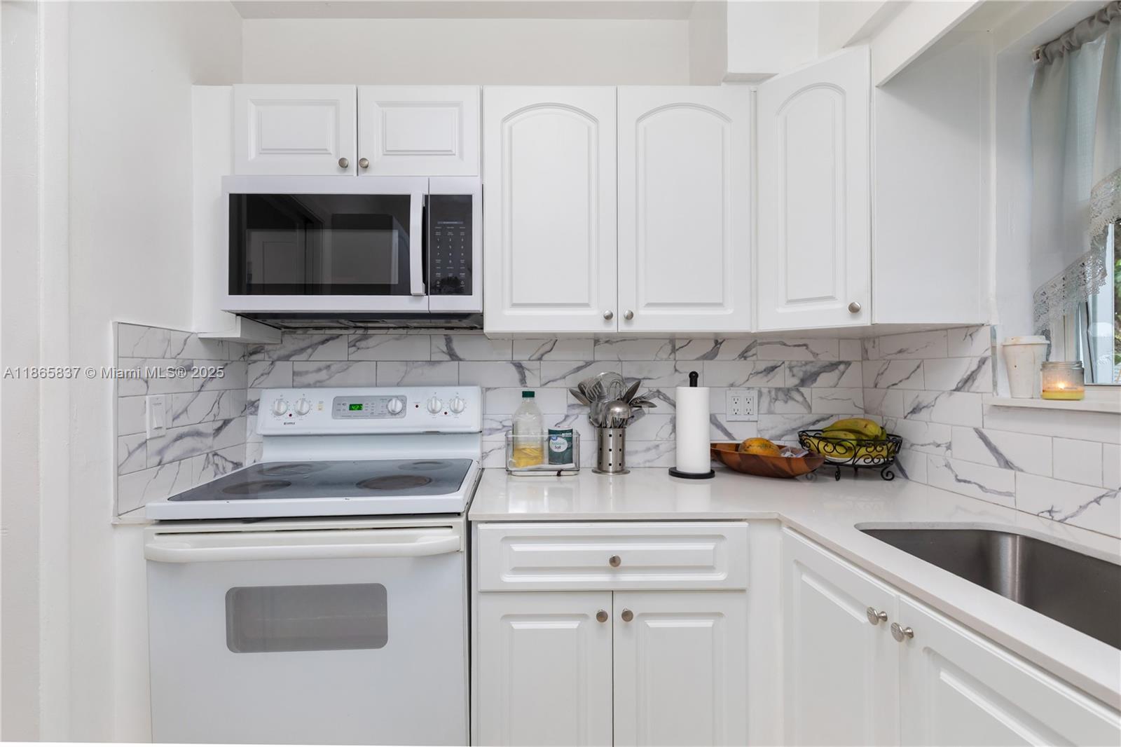 RIVERSIDE FARMS - Residential