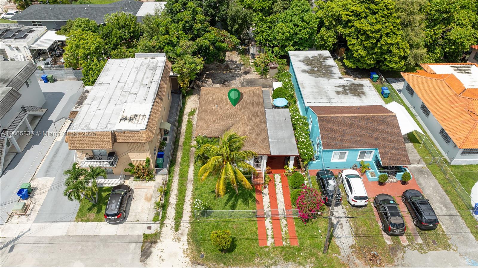 RIVERSIDE FARMS - Residential