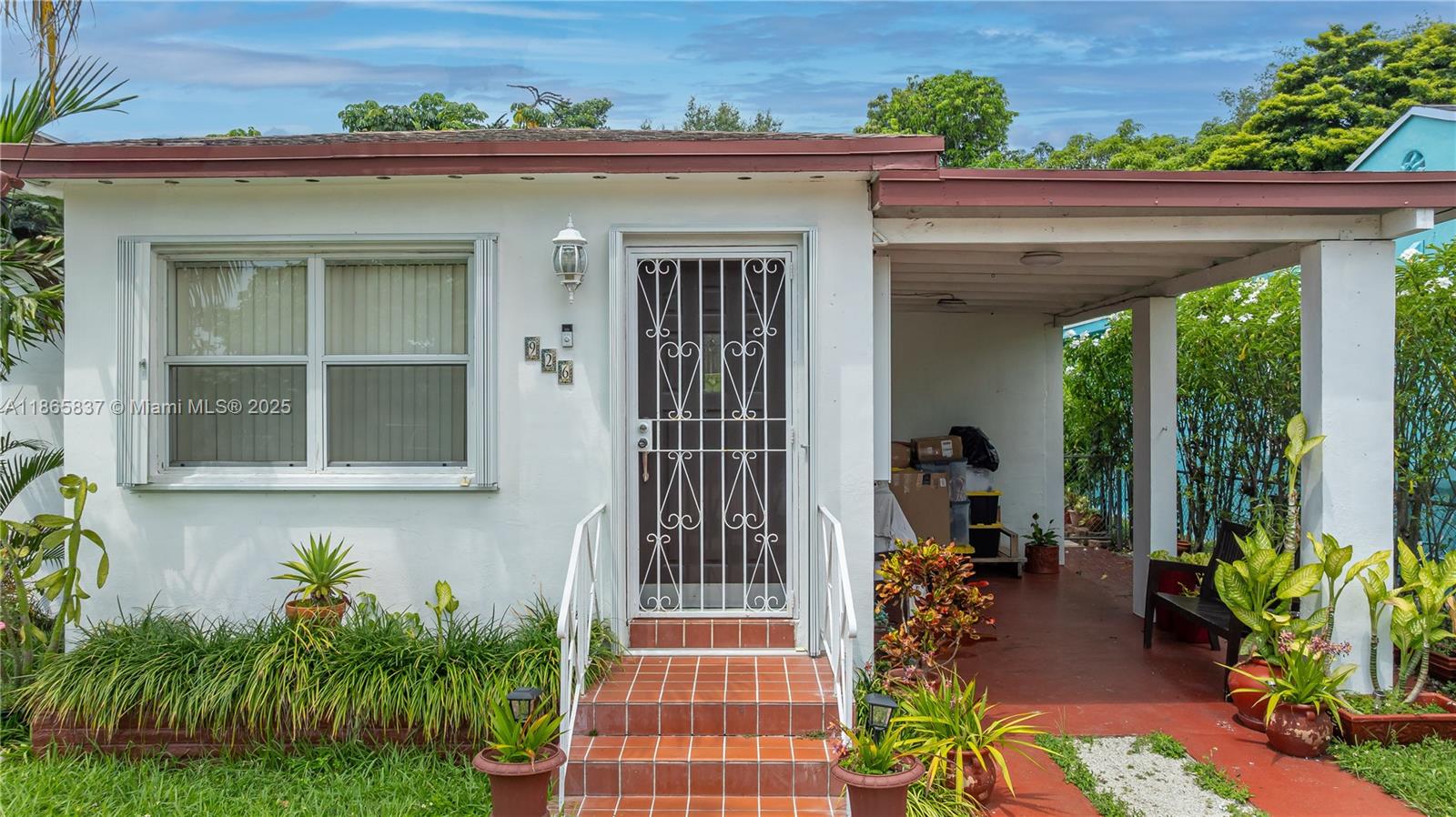 926 NW 24th Ct