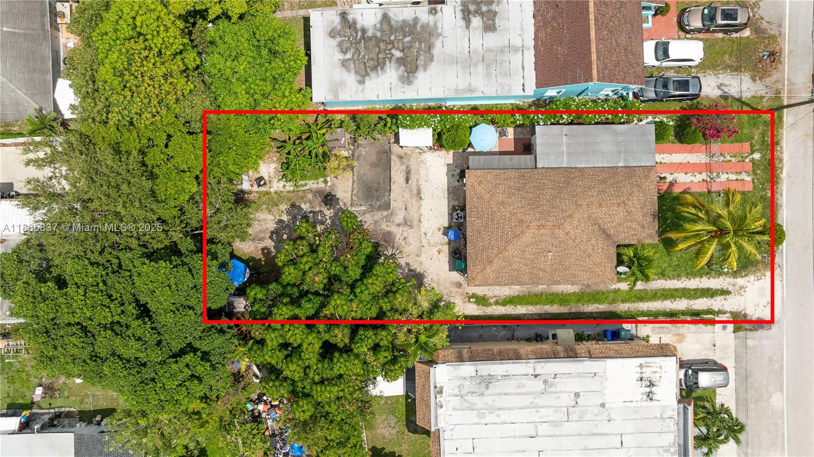 RIVERSIDE FARMS - Residential