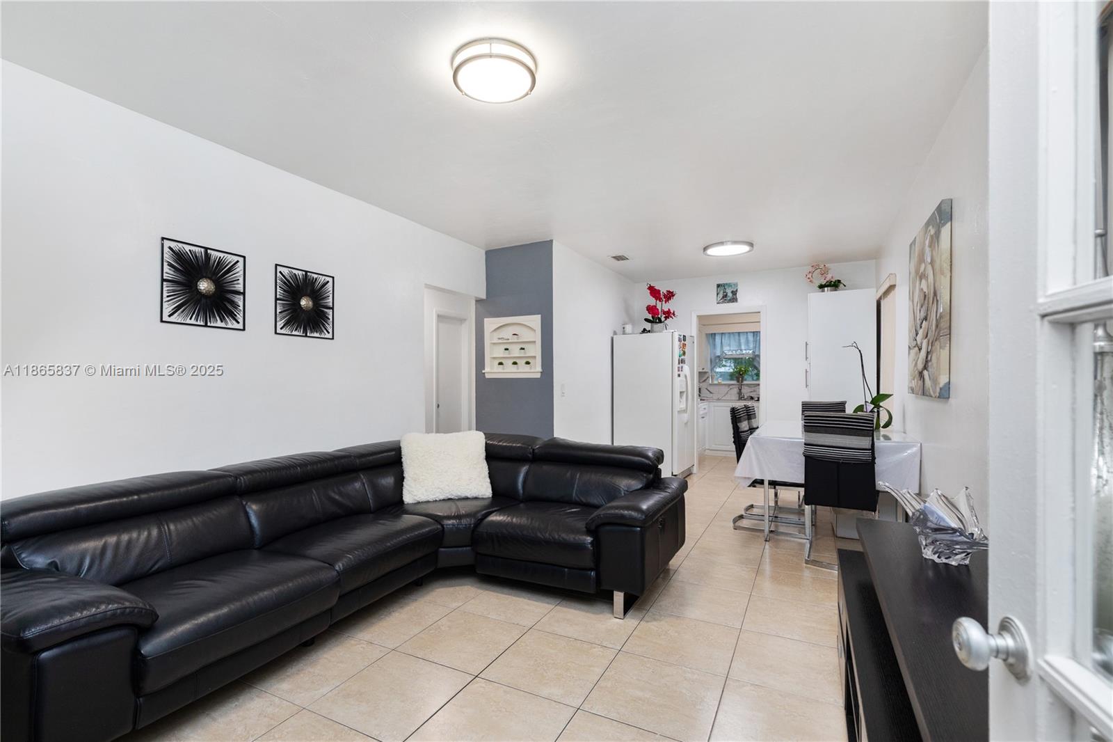 RIVERSIDE FARMS - Residential