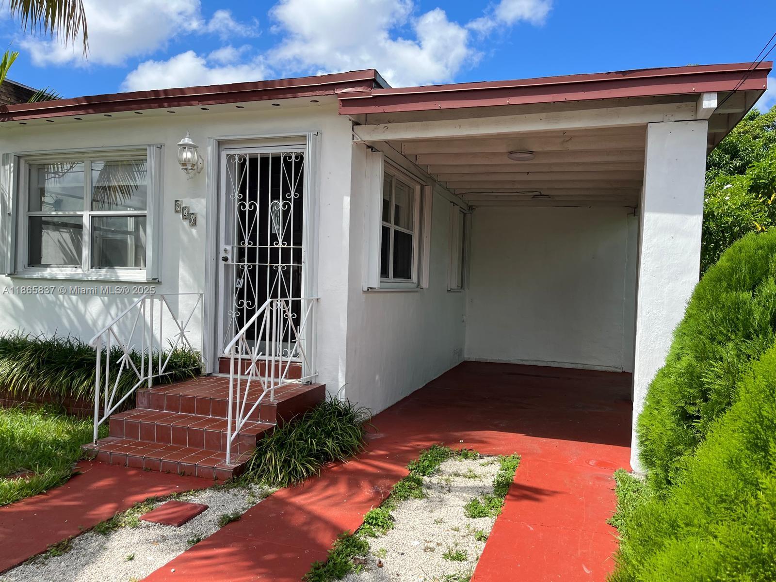 RIVERSIDE FARMS - Residential