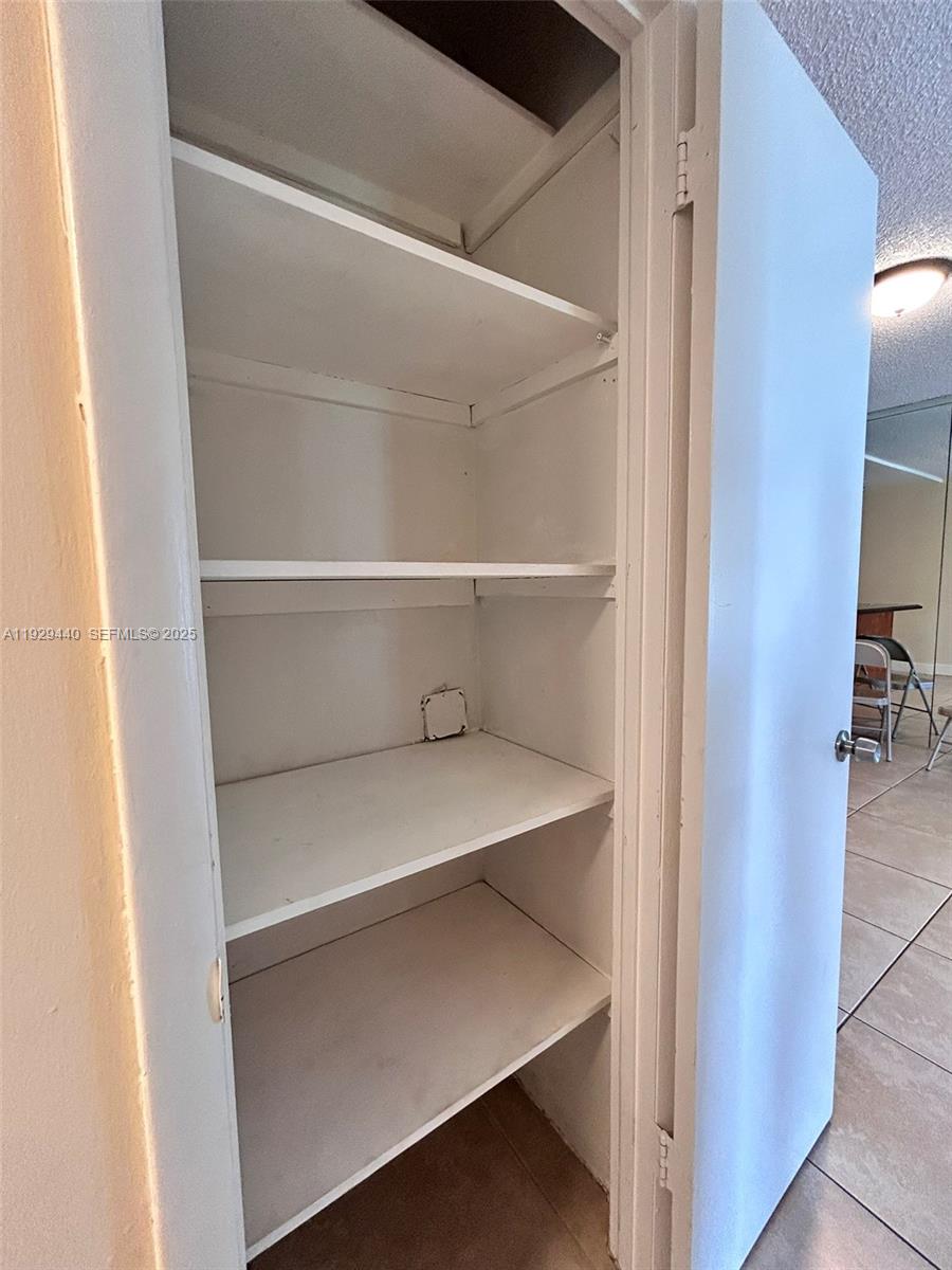 5050 CONDO - Residential