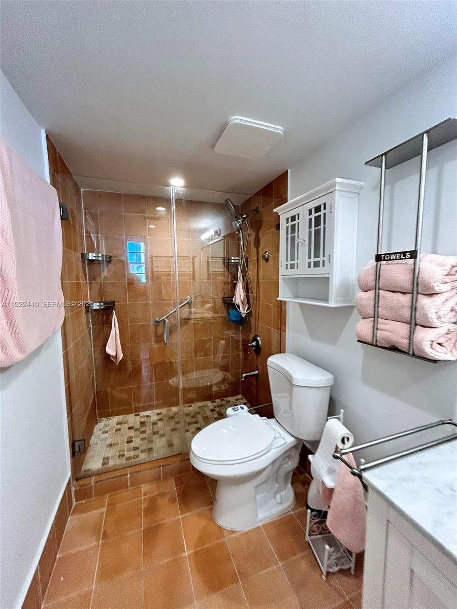 5050 CONDO - Residential