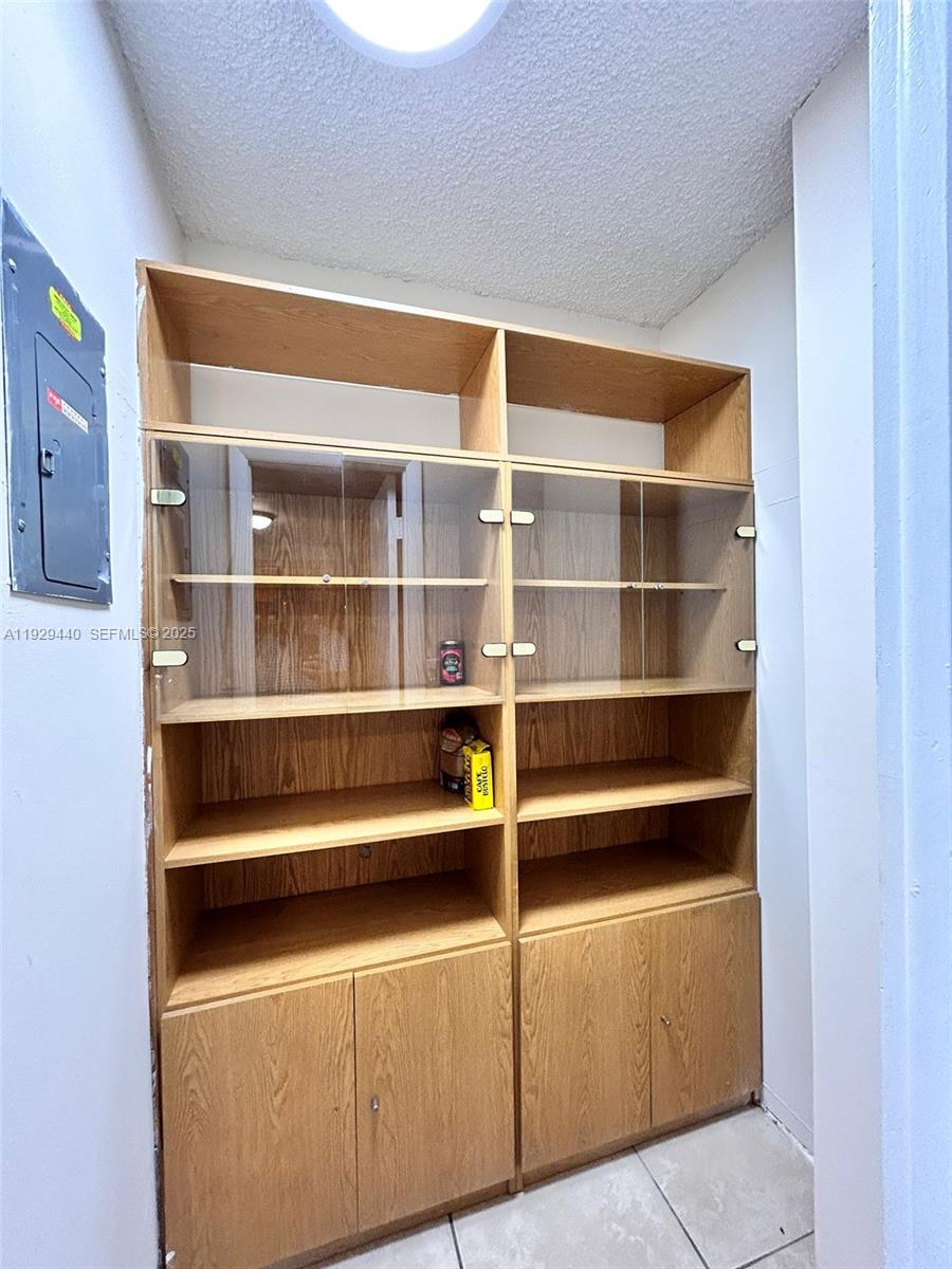 5050 CONDO - Residential