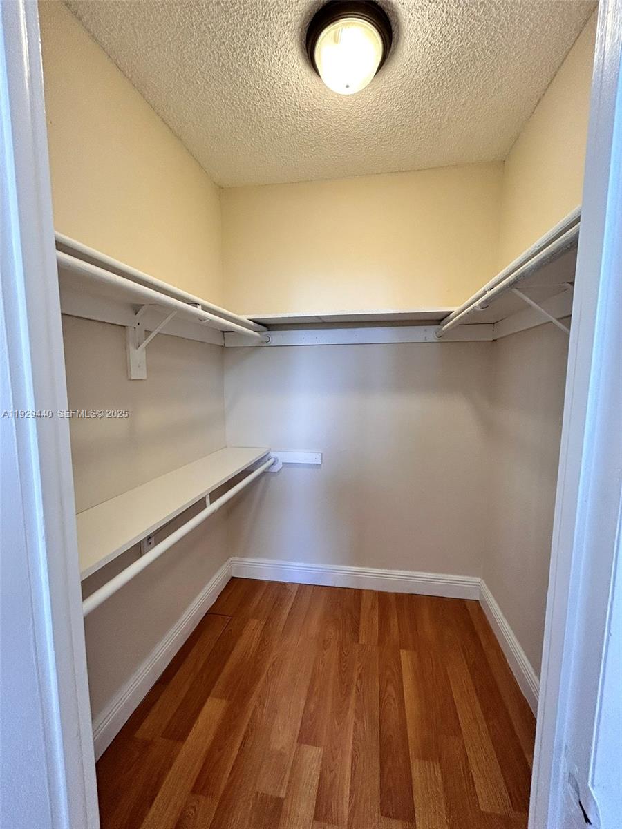 5050 CONDO - Residential