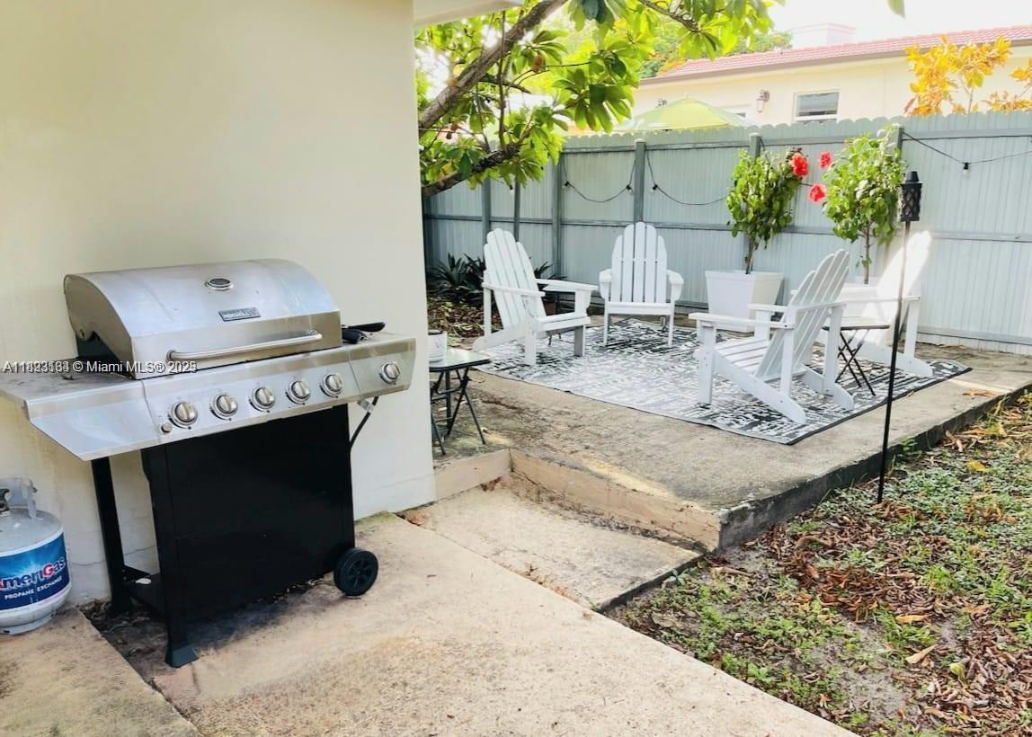 SOUTH VEDADO - Residential Lease