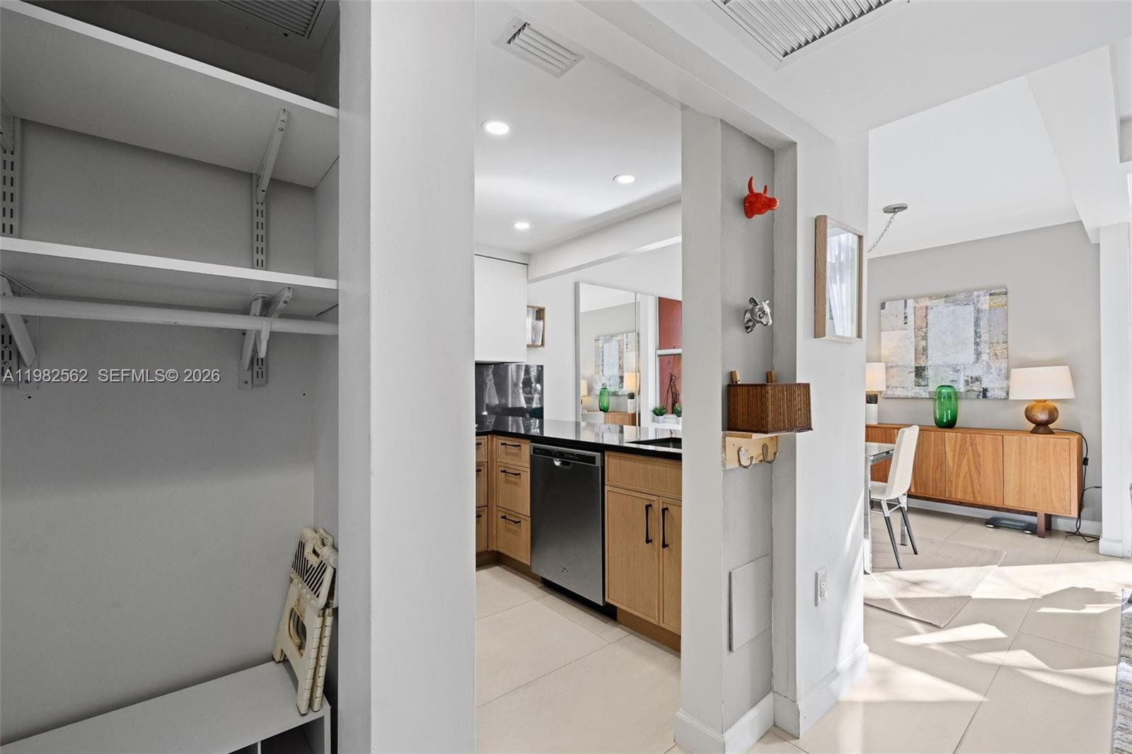 GROVE SQUARE CONDO - Residential Lease