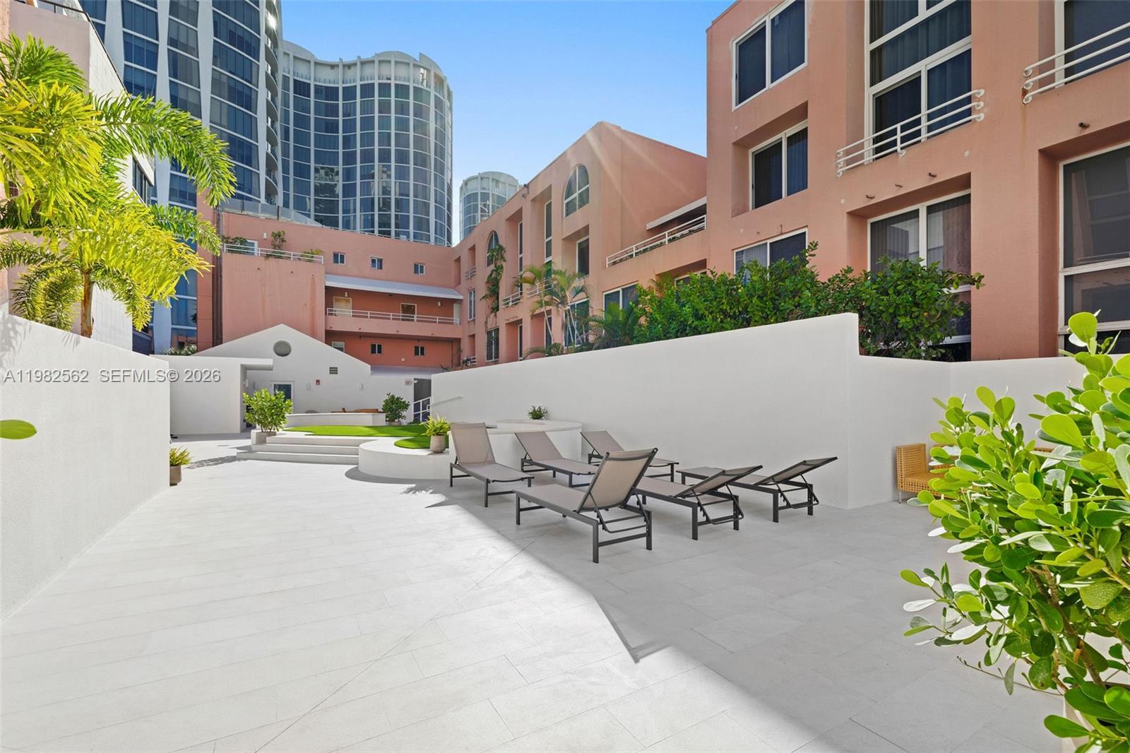 GROVE SQUARE CONDO - Residential Lease