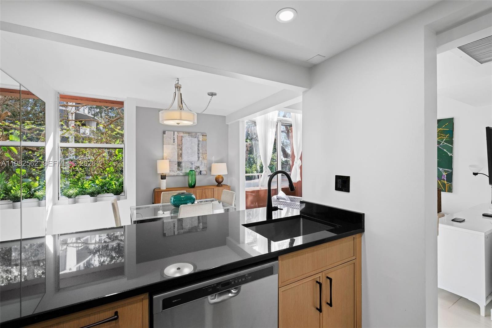 GROVE SQUARE CONDO - Residential Lease