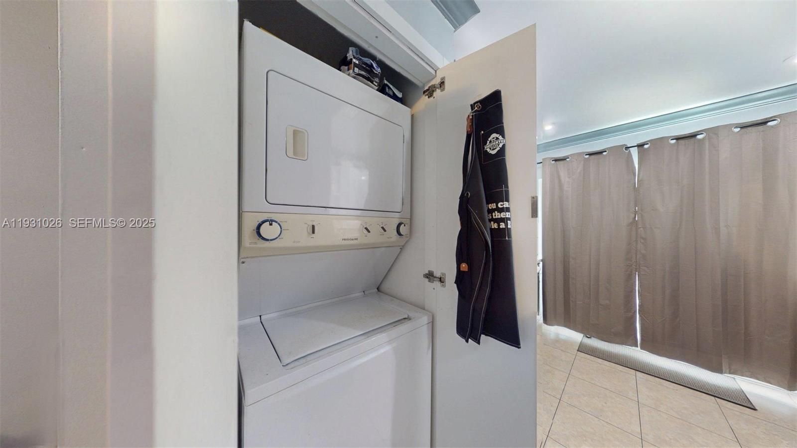 SUNSET HARBOUR SEC VI - Residential