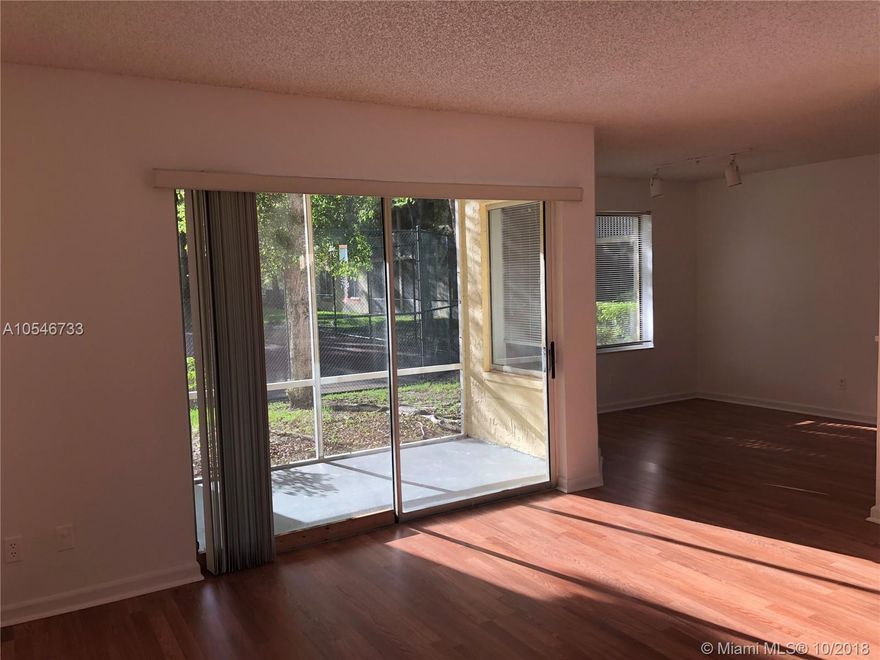 Nice 1 Bed 1 Bath condo Napoli Gardens, New floor, New Kitchen fresh painted. Community pool, club house, fitness center sauna etc. washer and dryer inside the unit. excellent location near shopping areas, restaurants and school zone. Association requires credit score of 650 and no criminal or evictions background.