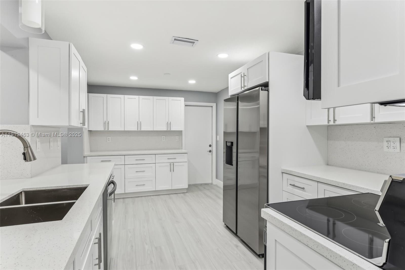 MAINLANDS OF TAMARAC LAKE - Residential