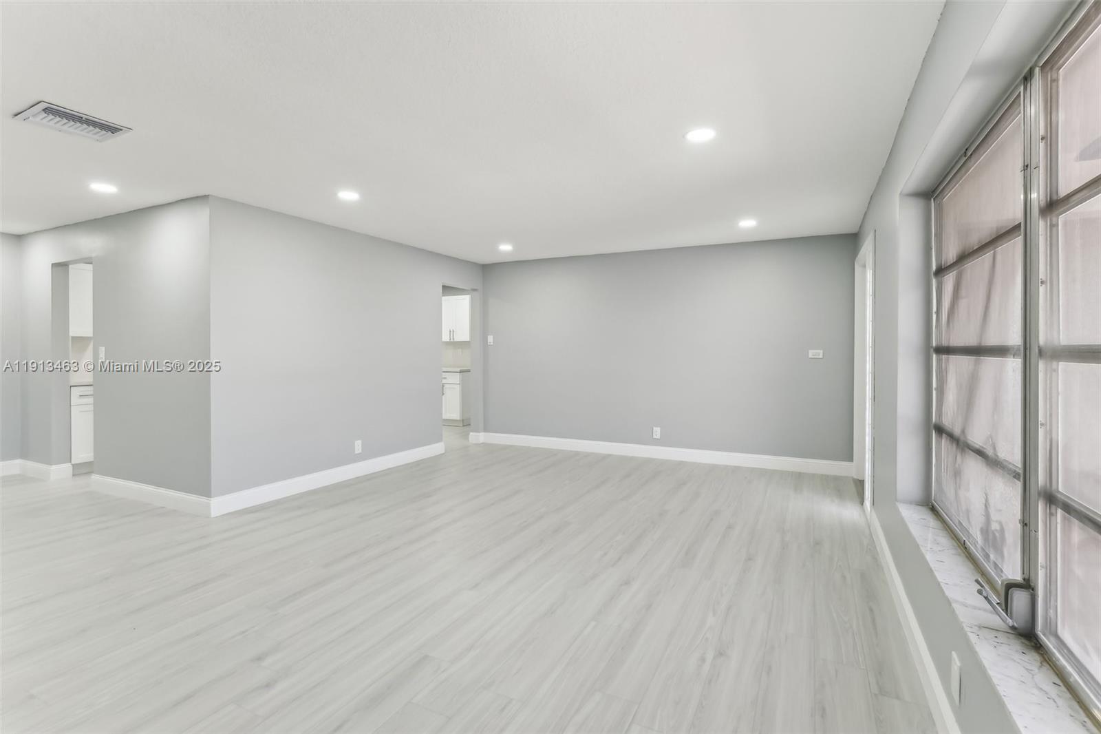 MAINLANDS OF TAMARAC LAKE - Residential