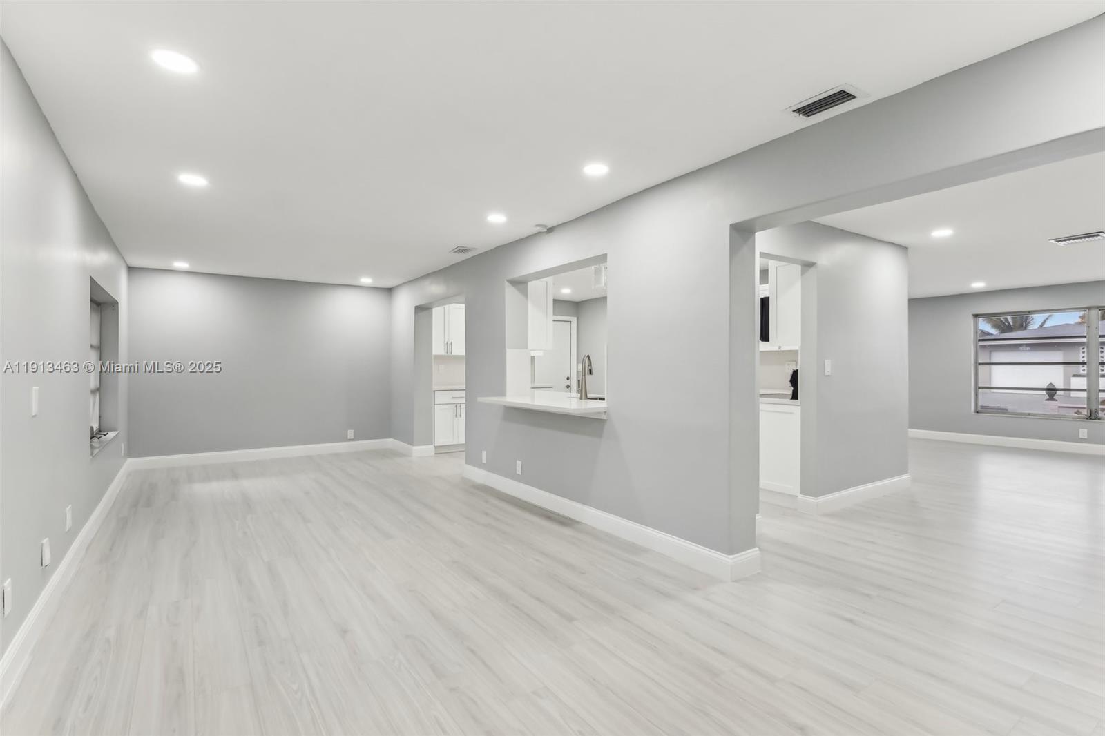 MAINLANDS OF TAMARAC LAKE - Residential