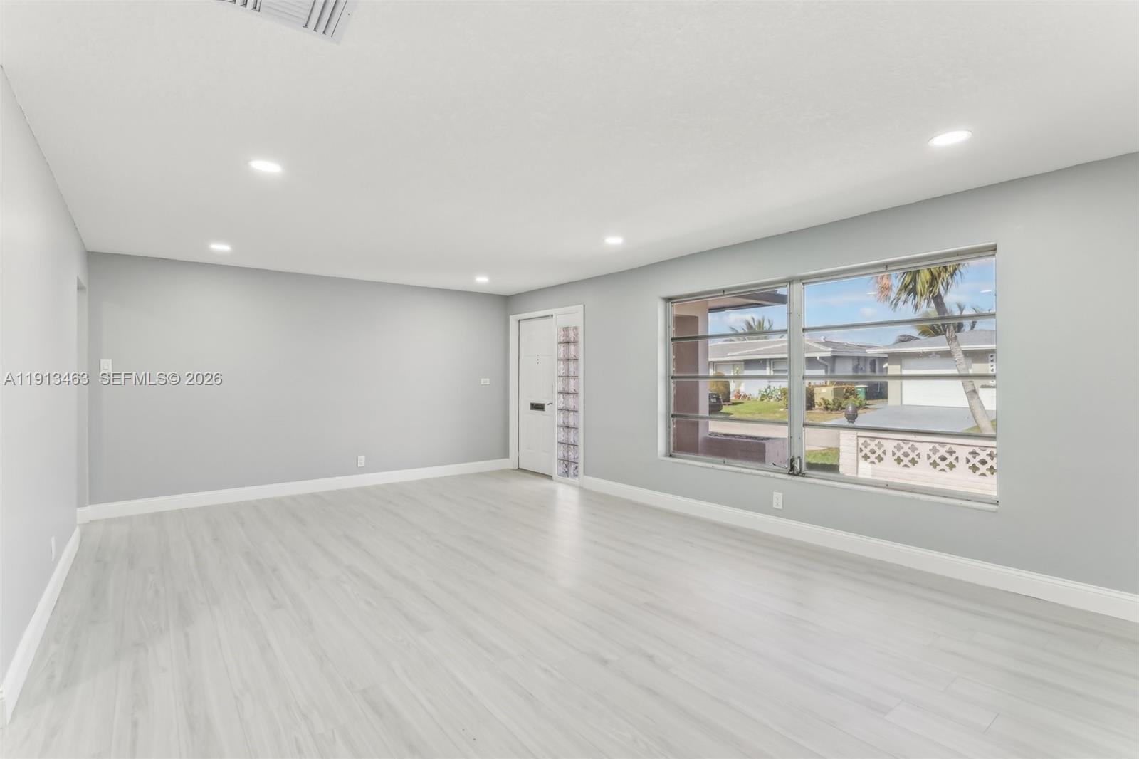 MAINLANDS OF TAMARAC LAKE - Residential