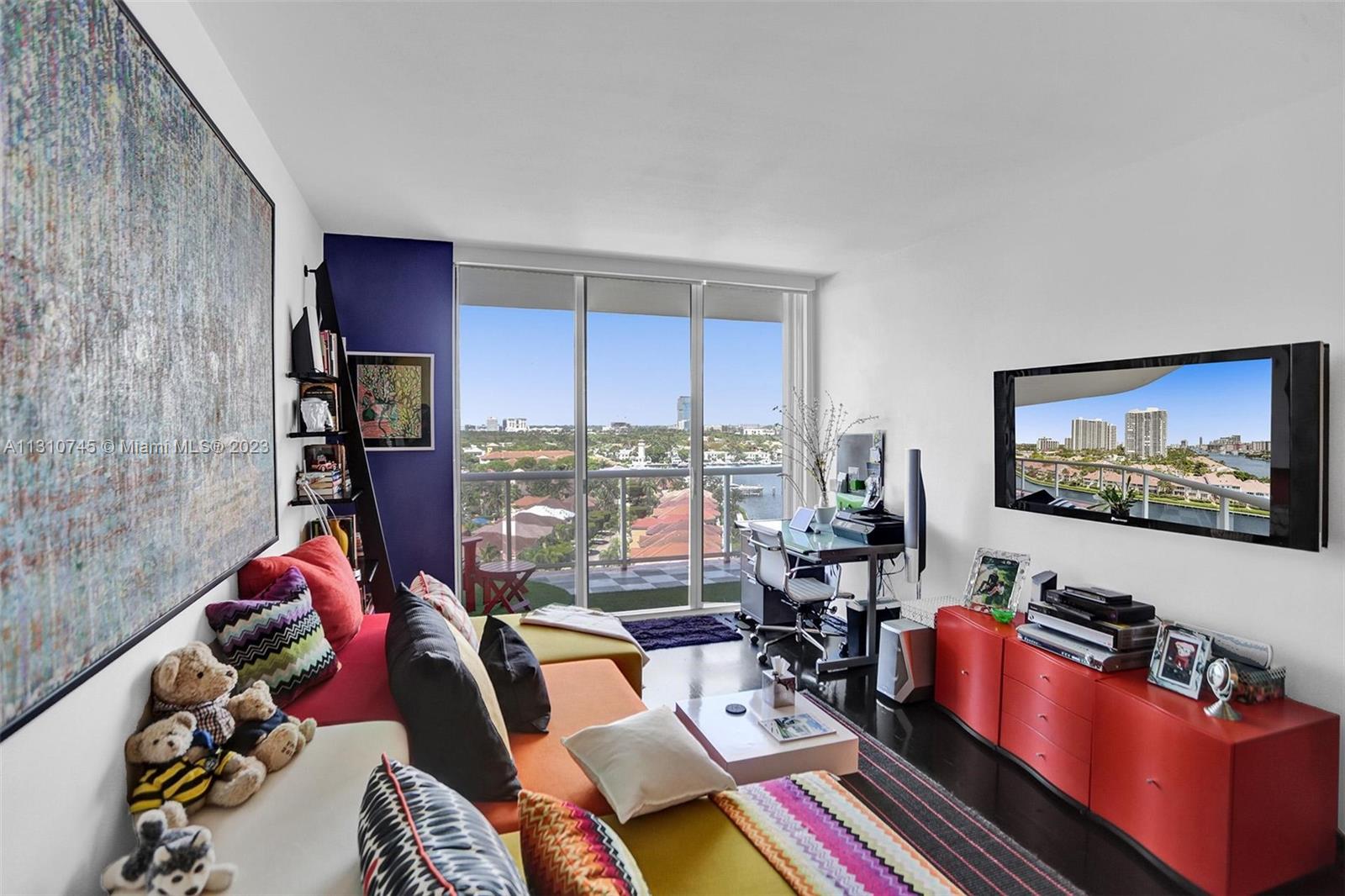 ONE ISLAND PLACE CONDO 1 - Residential