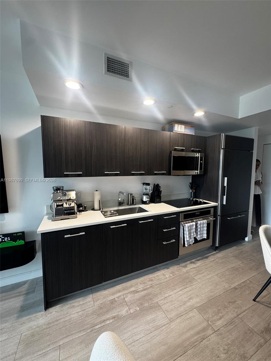 BRICKELL HEIGHTS EAST CON - Residential