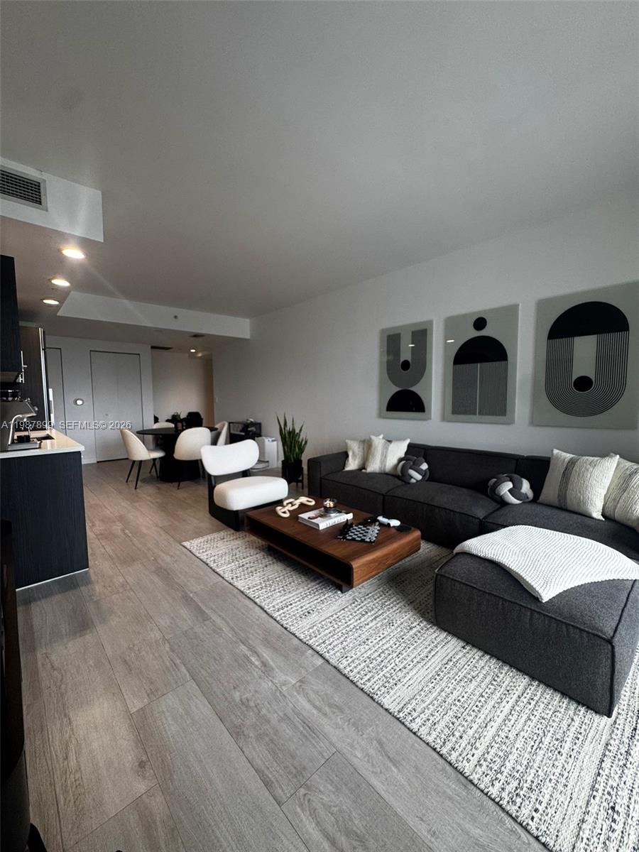 BRICKELL HEIGHTS EAST CON - Residential