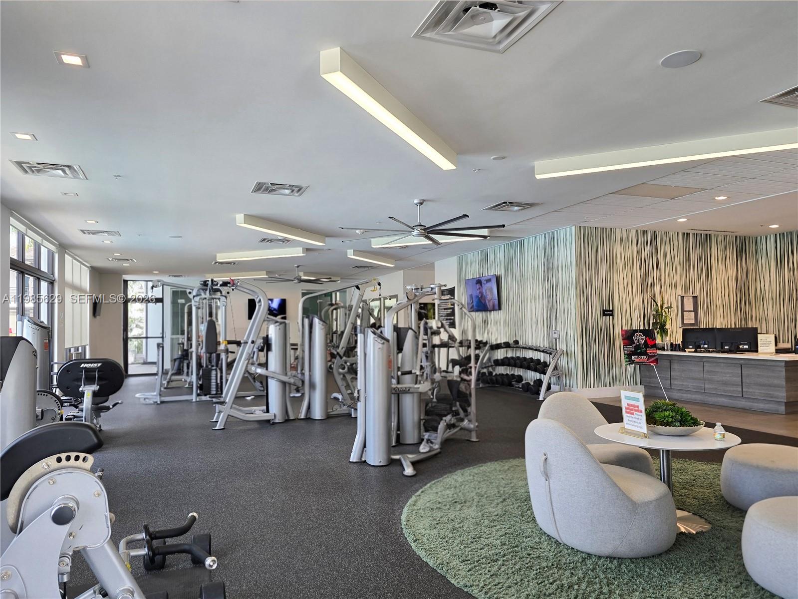 DOWNTOWN DORAL SOUTH PHAS - Residential