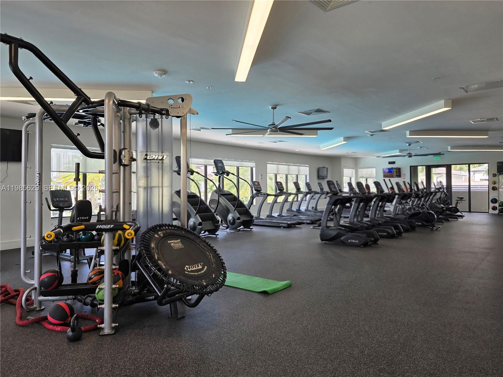 DOWNTOWN DORAL SOUTH PHAS - Residential