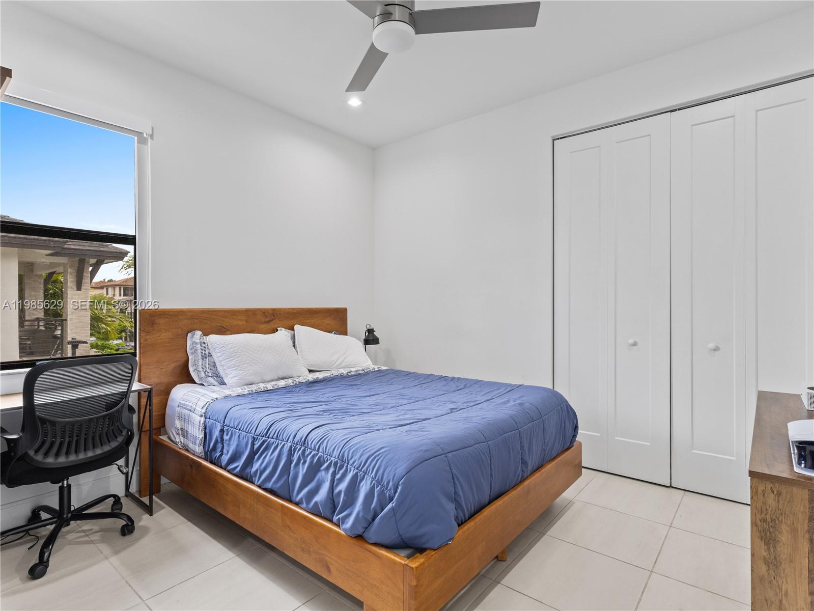 DOWNTOWN DORAL SOUTH PHAS - Residential