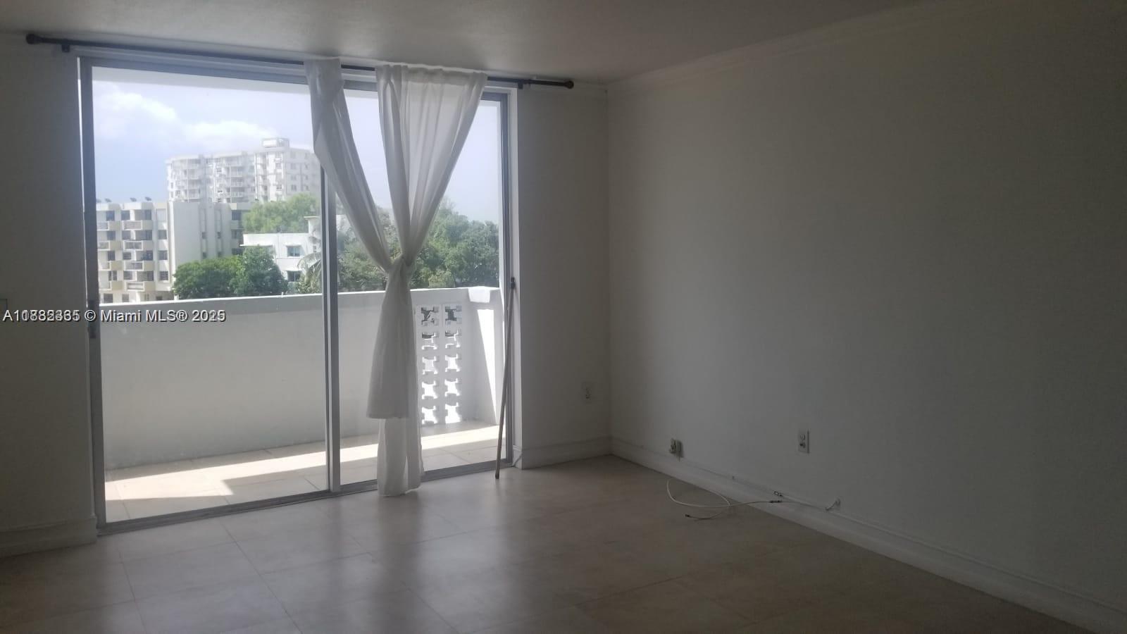 7118 Bonita Dr 404