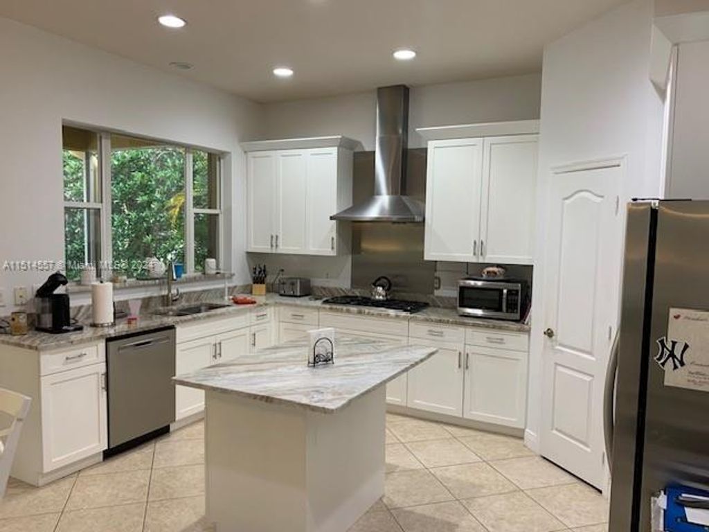 Photo of 547 Rookery Pl, Jupiter, FL 33458 (MLS # A11514557)