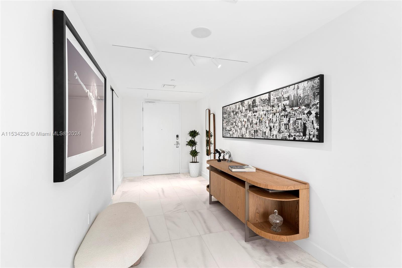 ESCOTTONIA PARK - Residential