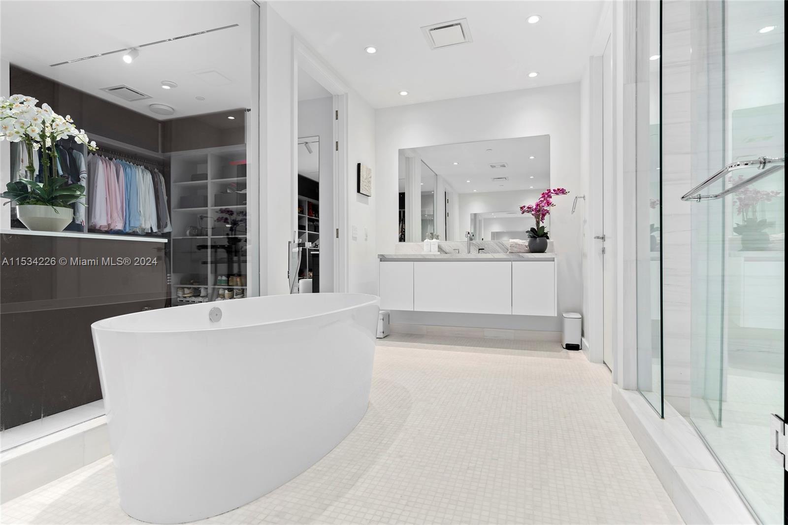 ESCOTTONIA PARK - Residential