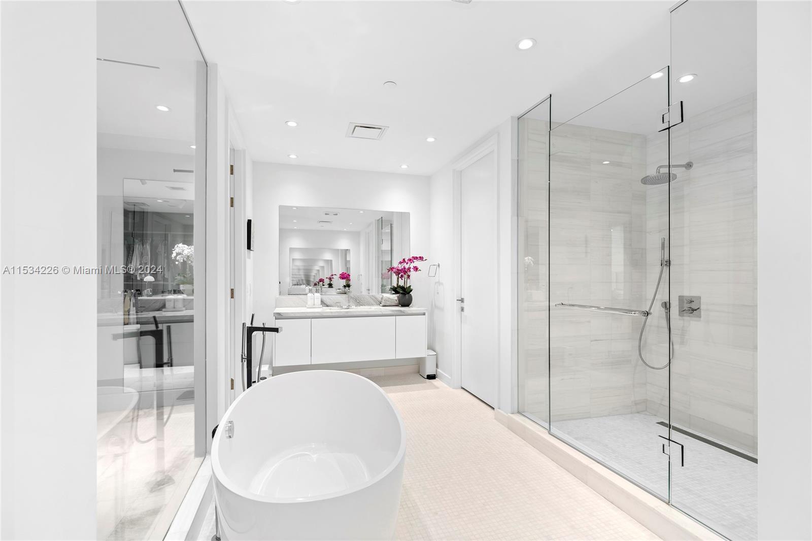 ESCOTTONIA PARK - Residential