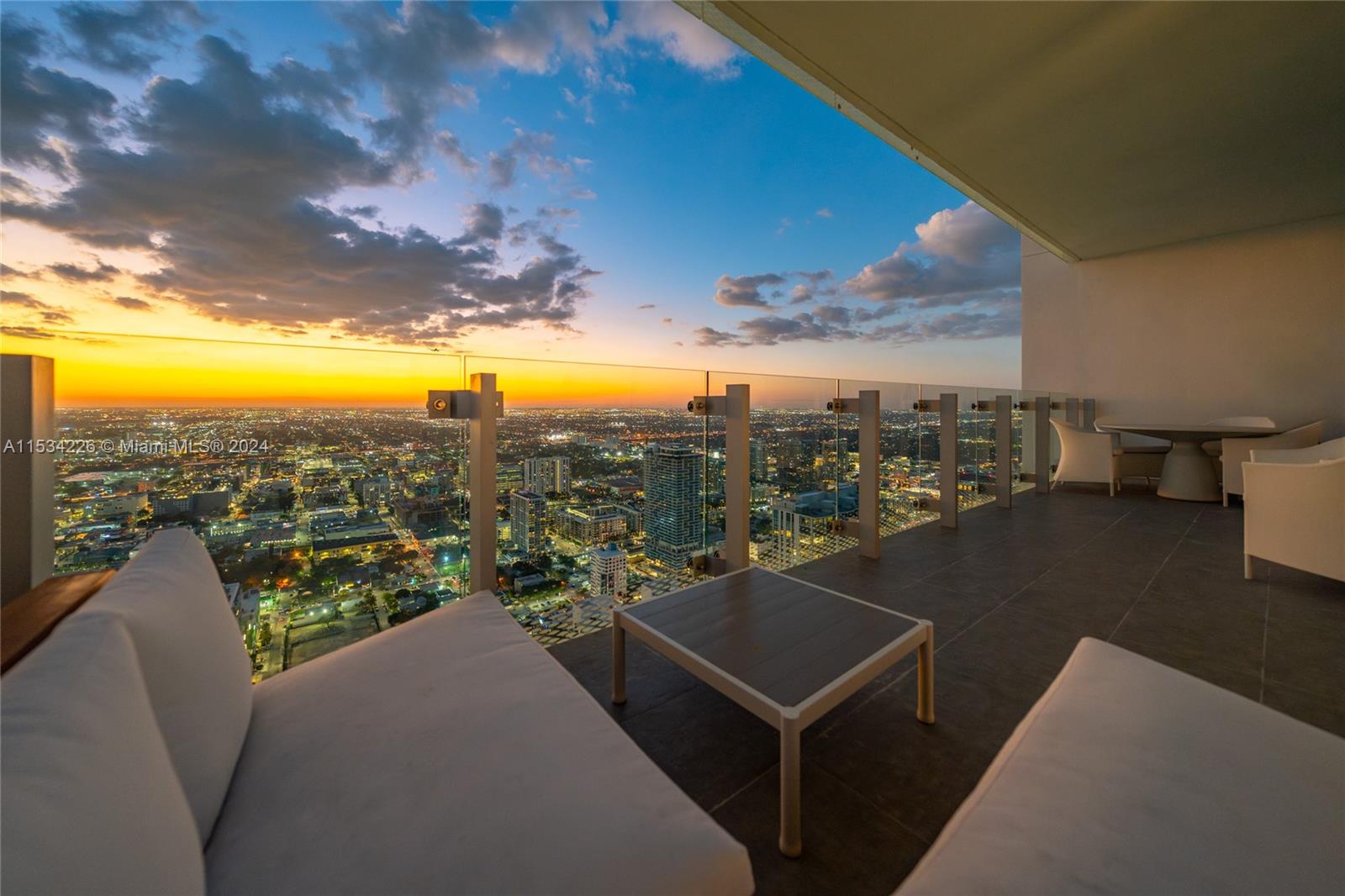 ESCOTTONIA PARK - Residential