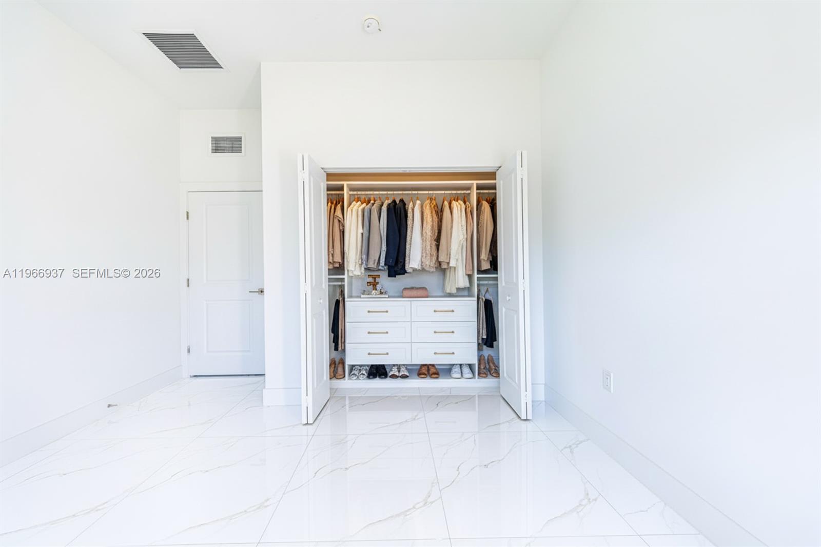 DIXIE HEIGHTS - Residential