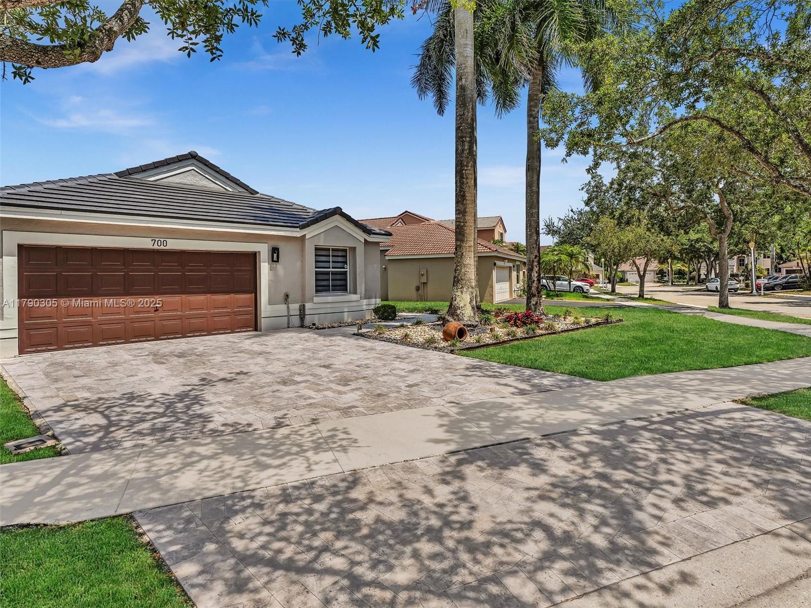 700 Sand Creek Cir