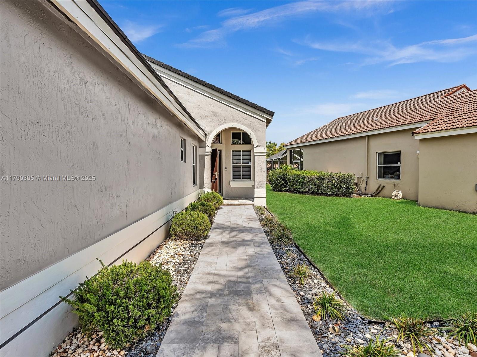 700 Sand Creek Cir