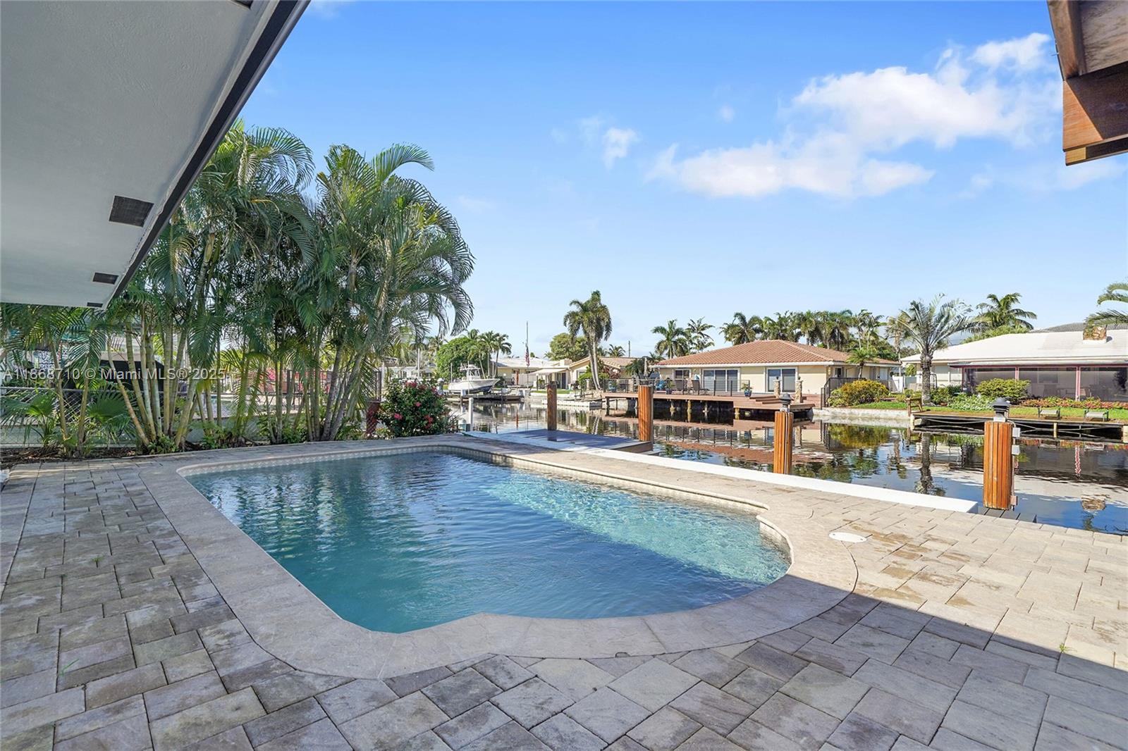 SNUG HARBOR SEC FOUR - Residential