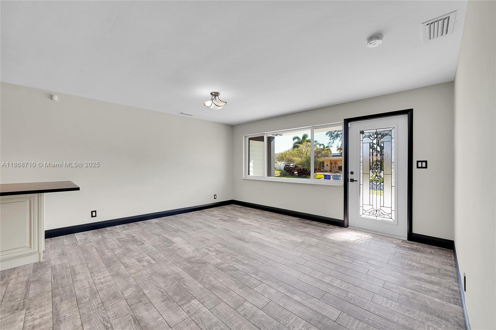 SNUG HARBOR SEC FOUR - Residential