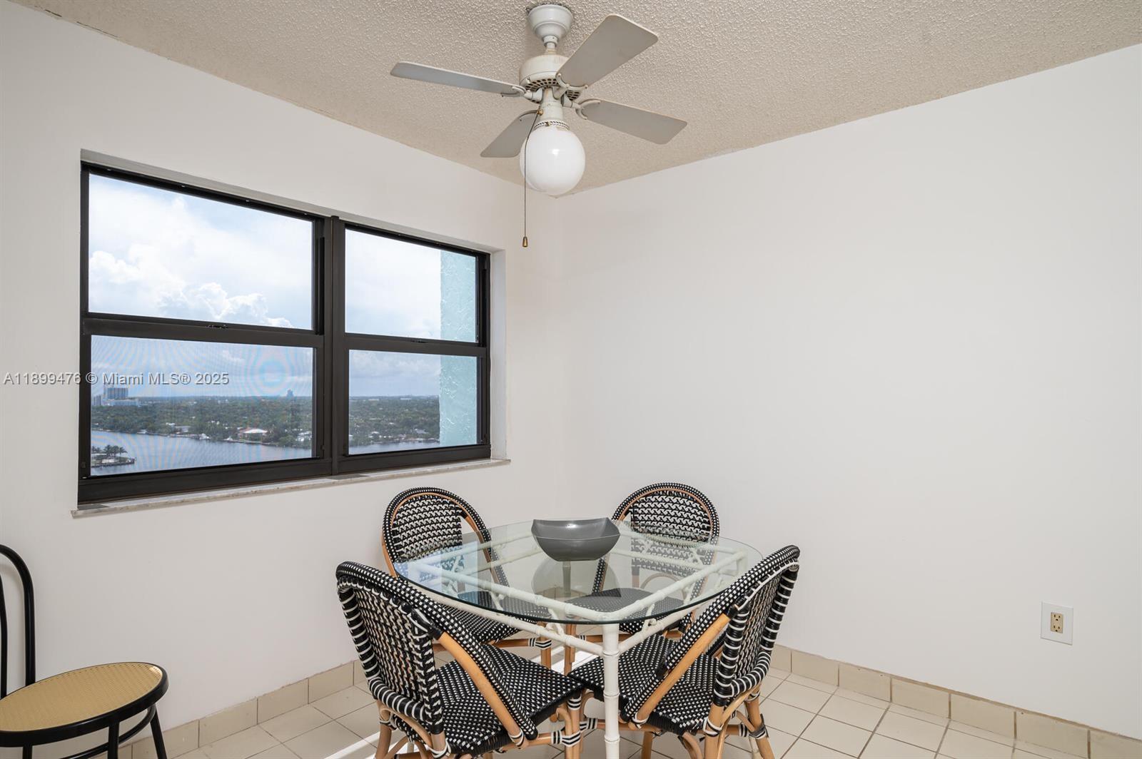 SUMMIT CONDO - Residential Lease