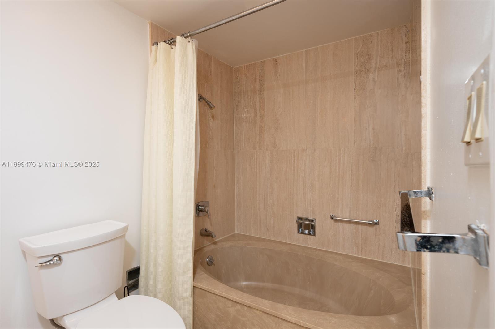 SUMMIT CONDO - Residential Lease