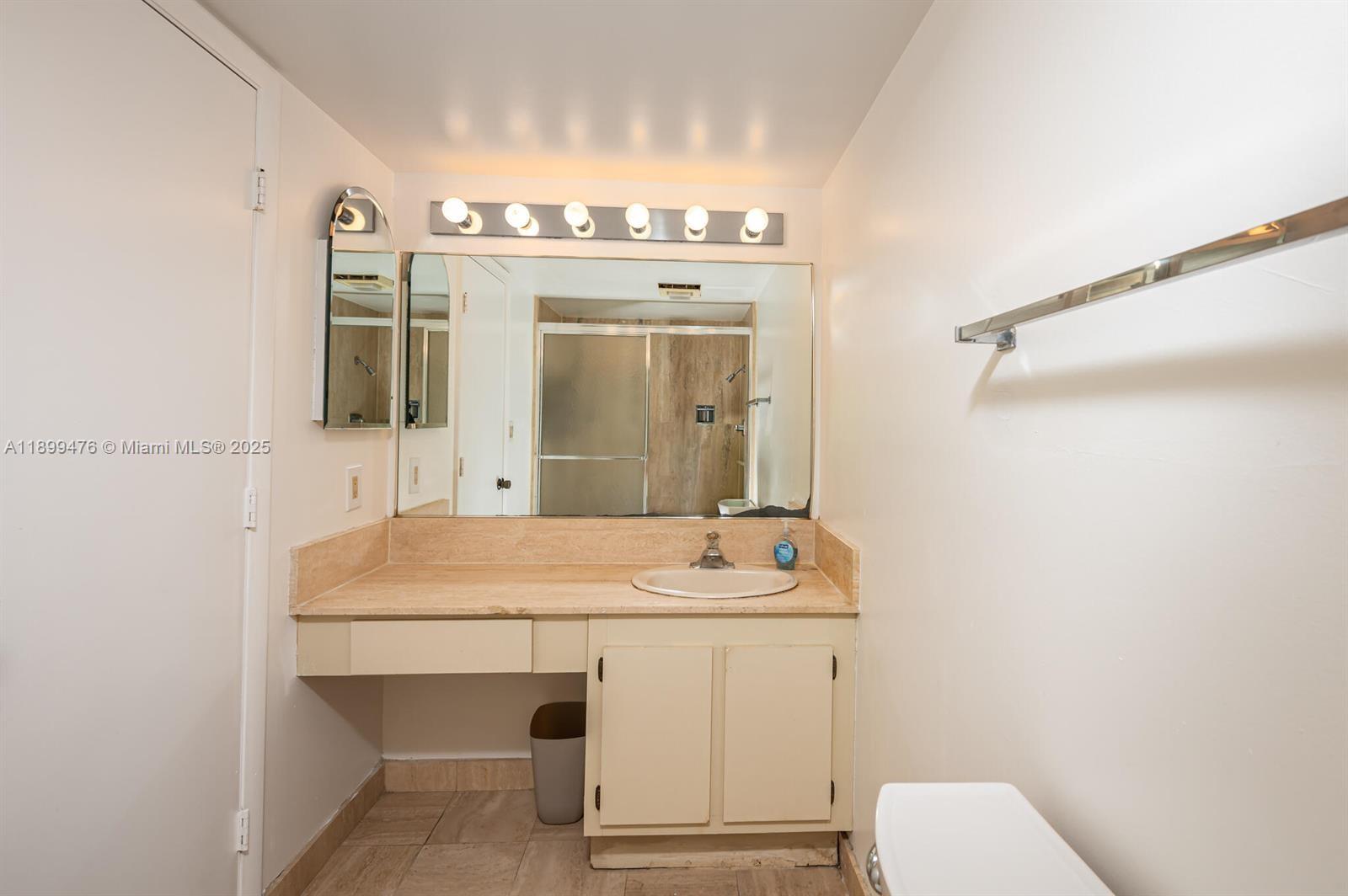 SUMMIT CONDO - Residential Lease