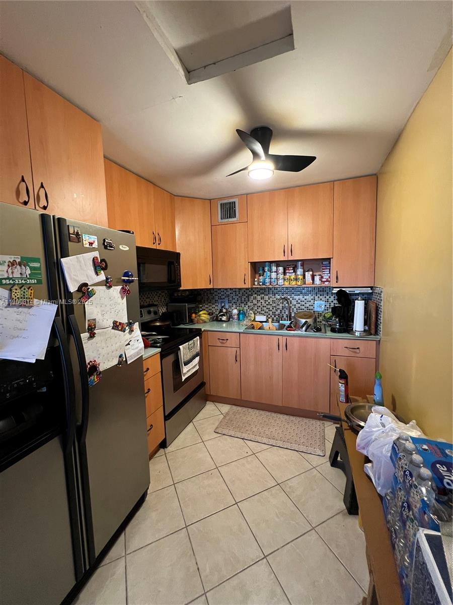 NEW HAMPTON AT CENTURY - Residential Lease