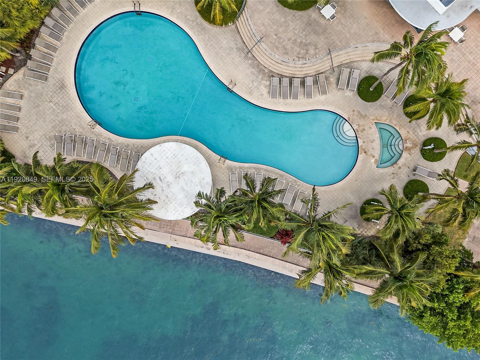 THE WAVERLY AT SOUTH BEAC - Residential