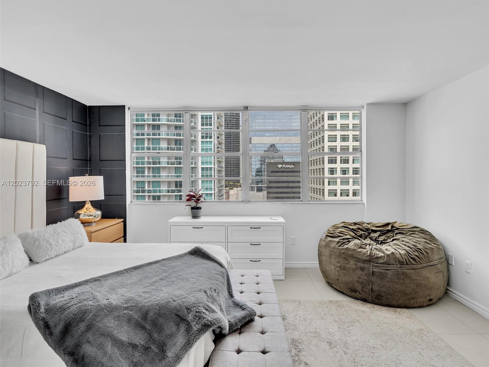 FOUR AMBASSADORS CONDO PH - Residential