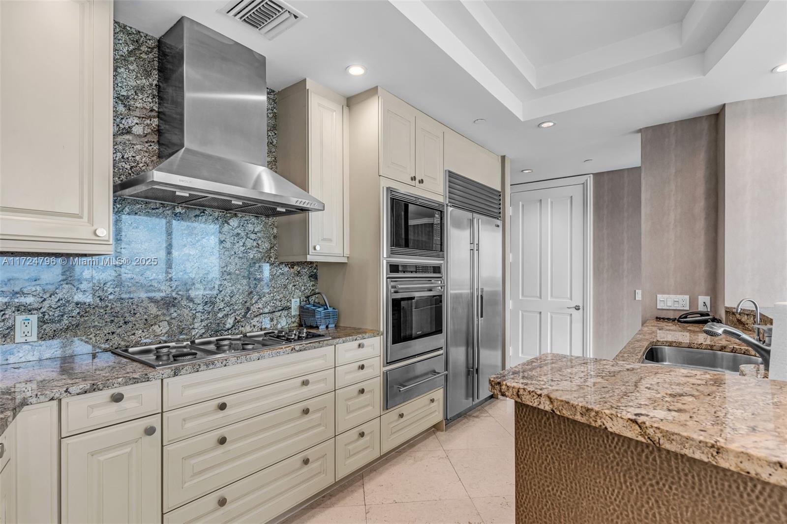 10295 COLLINS AVE RESDNTA - Residential Lease