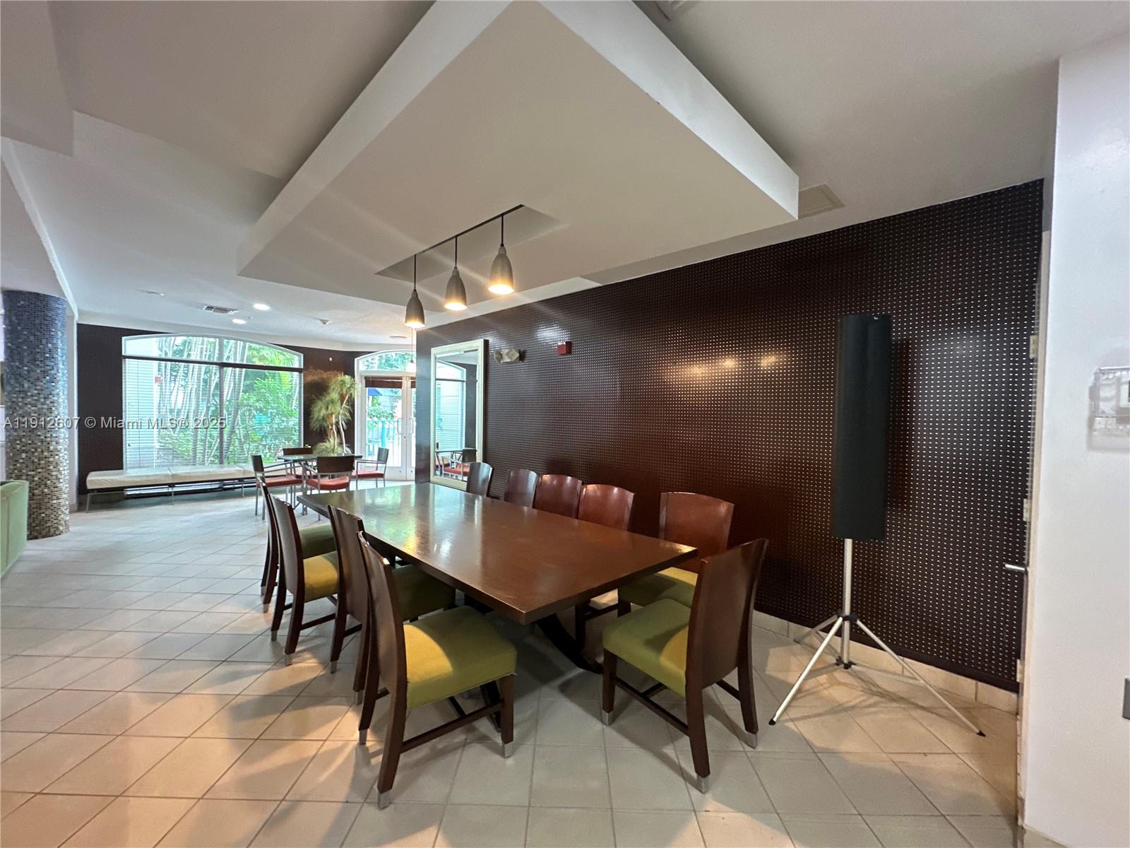 VALENCIA CONDO - Residential Lease